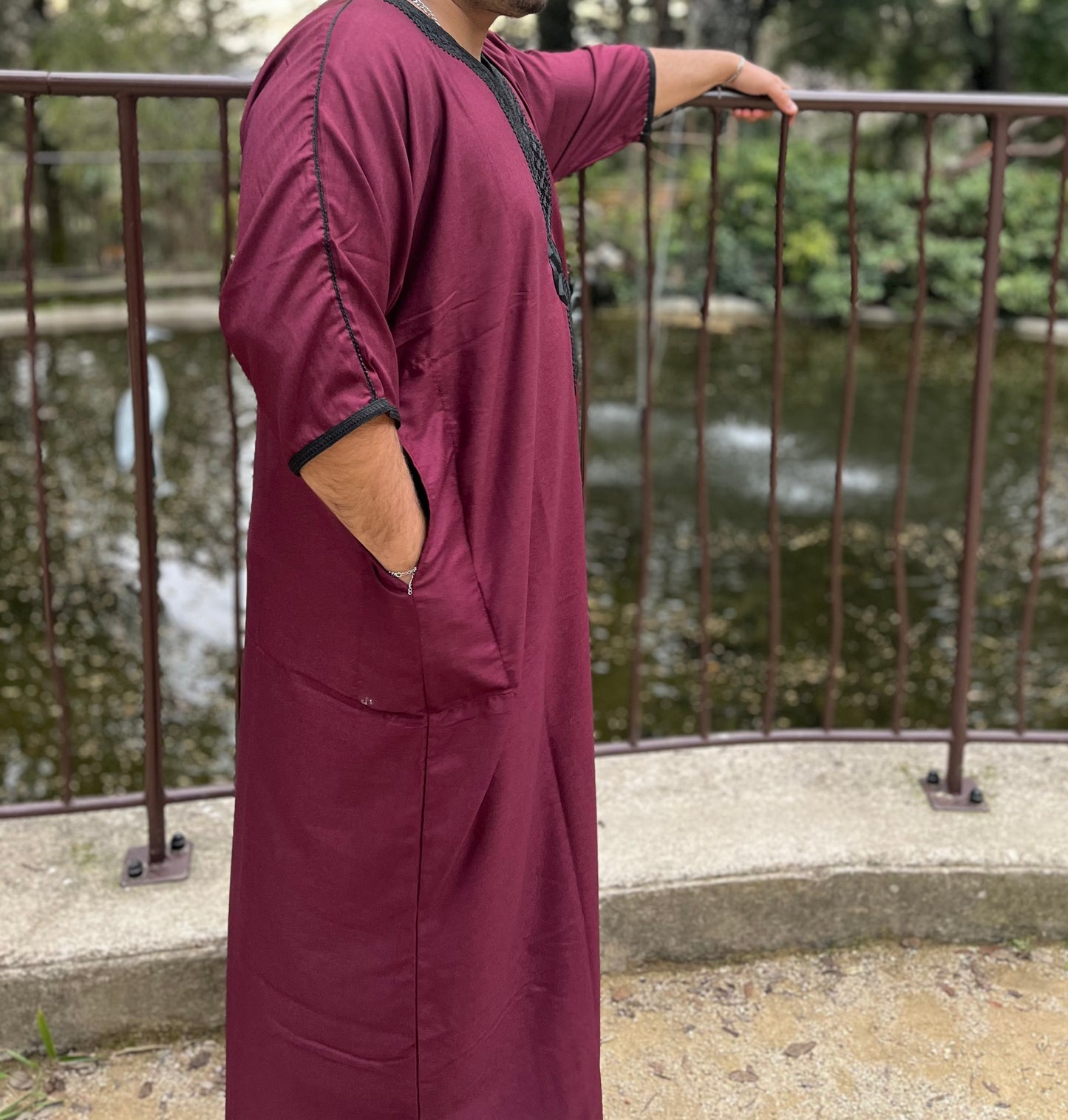 Abaya Bordeaux